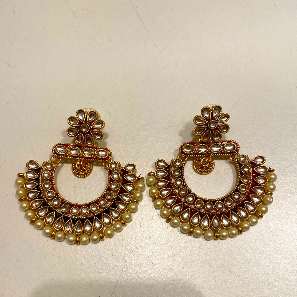 Earrings stunning from the Middle East! So gorgeous.